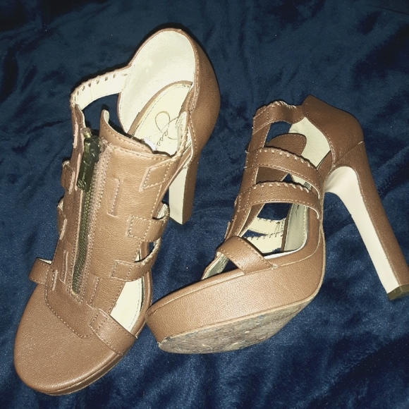 Jessica Simpson Heels - Picture 1 of 3